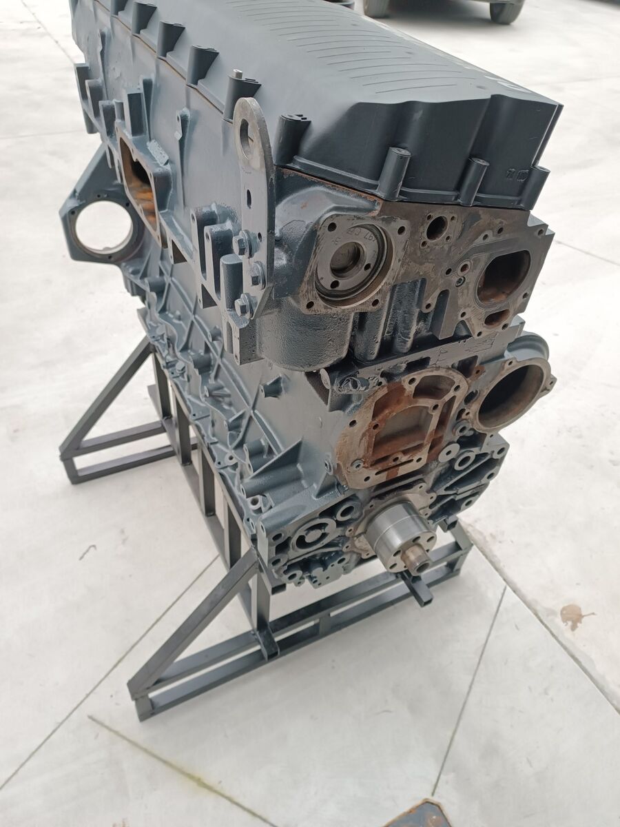 motore IVECO STRALIS CURSOR 13 F3BE0681 EURO 3 RECONDITIONED WITH WARRANTY per camion IVECO STRALIS TRAKKER F3BE0681