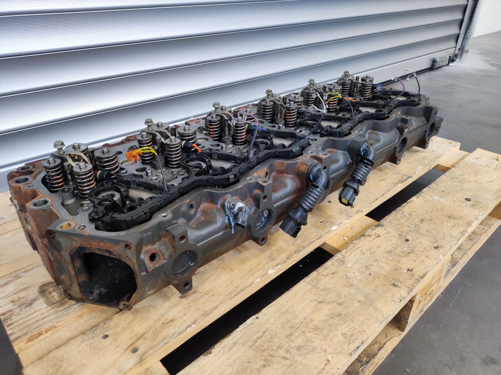 testata motore DAF XF 106 MX13 H1 oe1904700 - 2190203 per camion DAF XF106 CF86