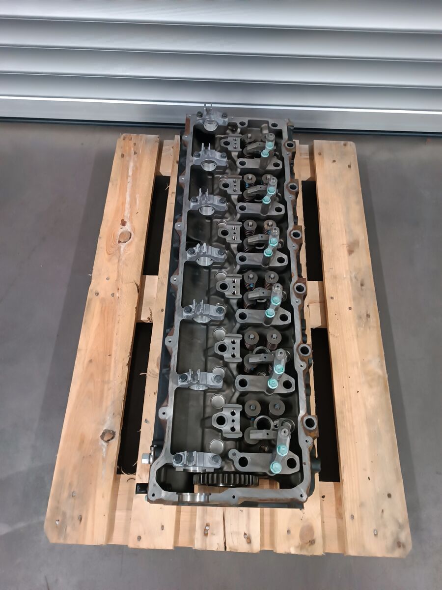 testata motore MAN D2676 EURO 5 TGS TGX per camion MAN
