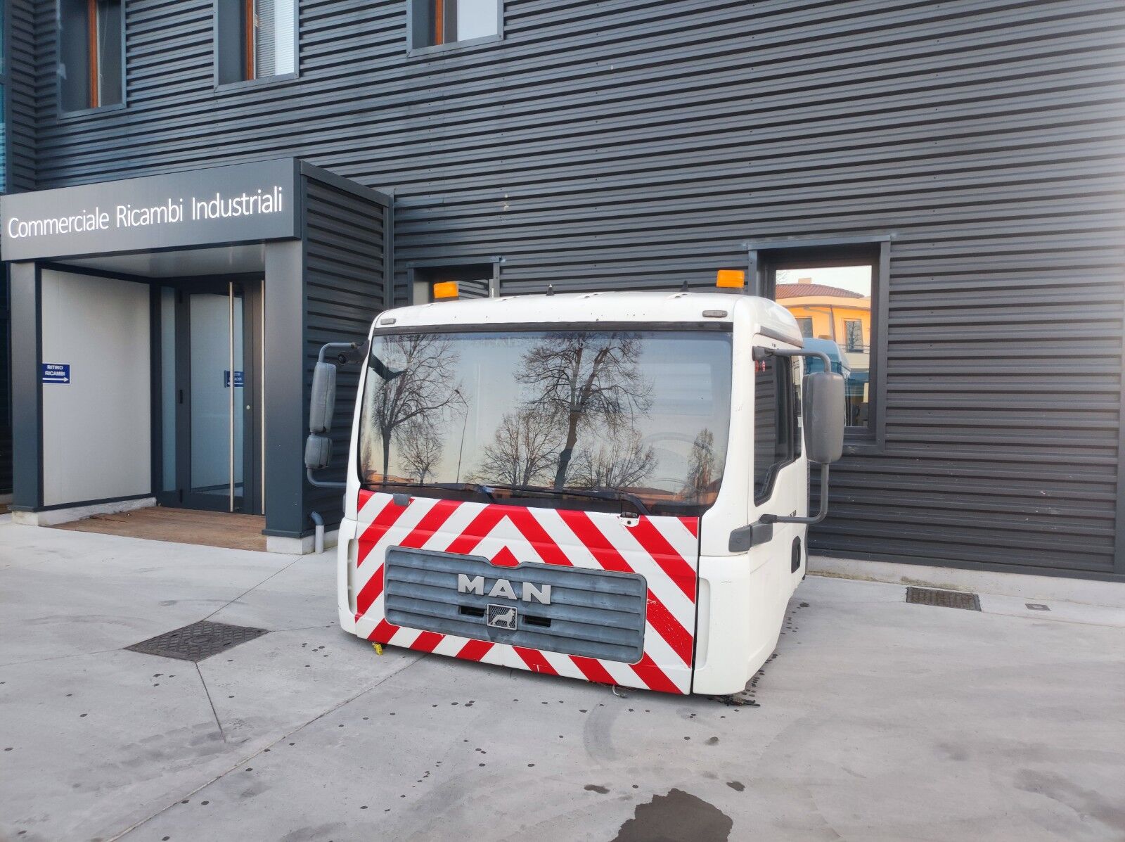 cabina per camion MAN MEDIUM