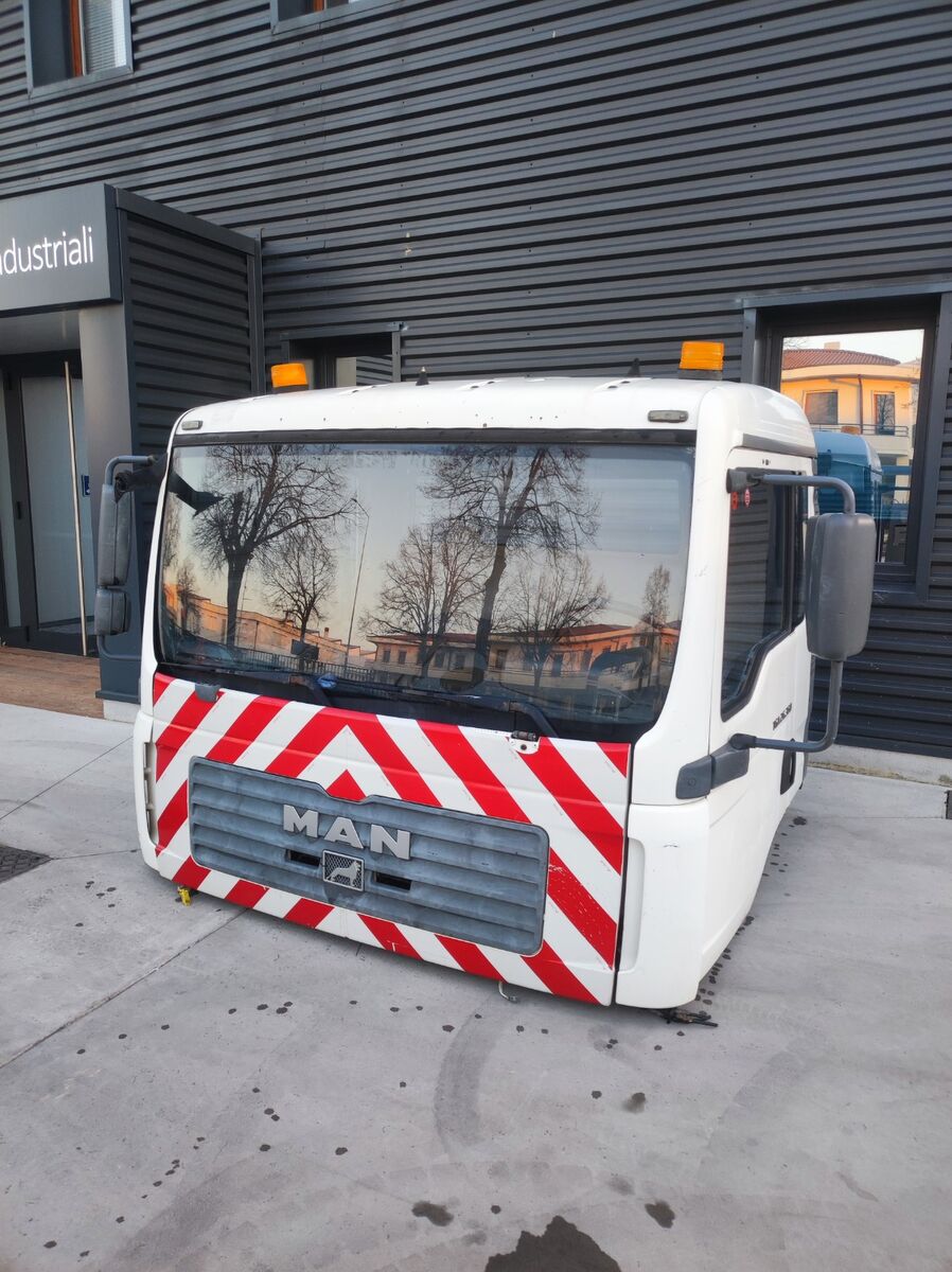 cabina per camion MAN MEDIUM