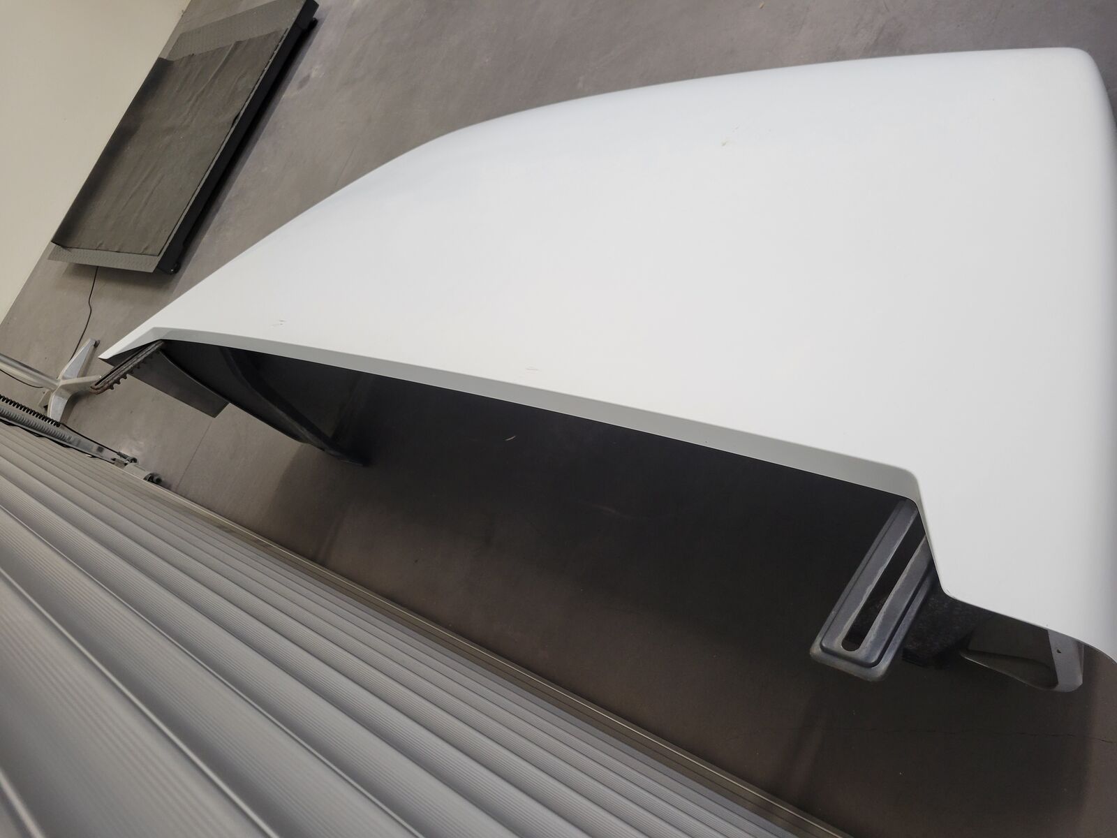 spoiler MERCEDES-BENZ per camion MERCEDES-BENZ ATEGO