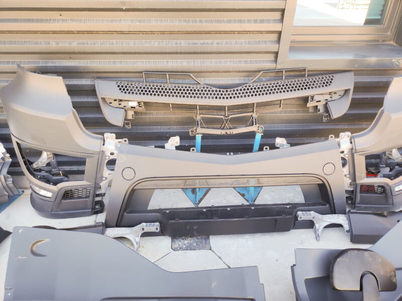 rivestimento anteriore per camion MERCEDES-BENZ ACTROS AROCS ANTOS MP4 EURO 5 EURO 6