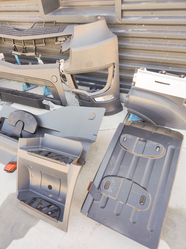 rivestimento anteriore per camion MERCEDES-BENZ ACTROS AROCS ANTOS MP4 EURO 5 EURO 6