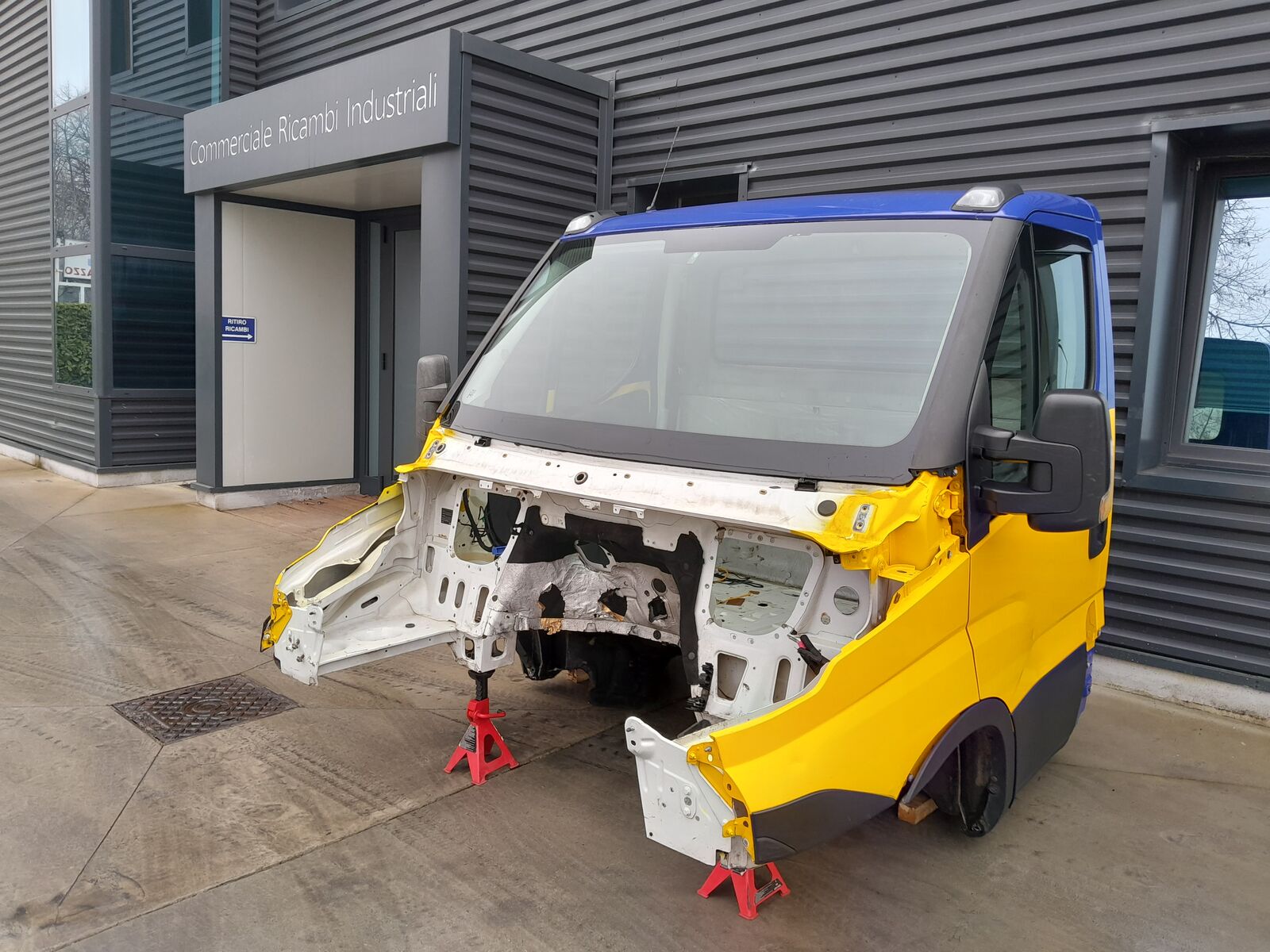 cabina IVECO DAILY EURO 6 2014 -> per commercial vehicle IVECO