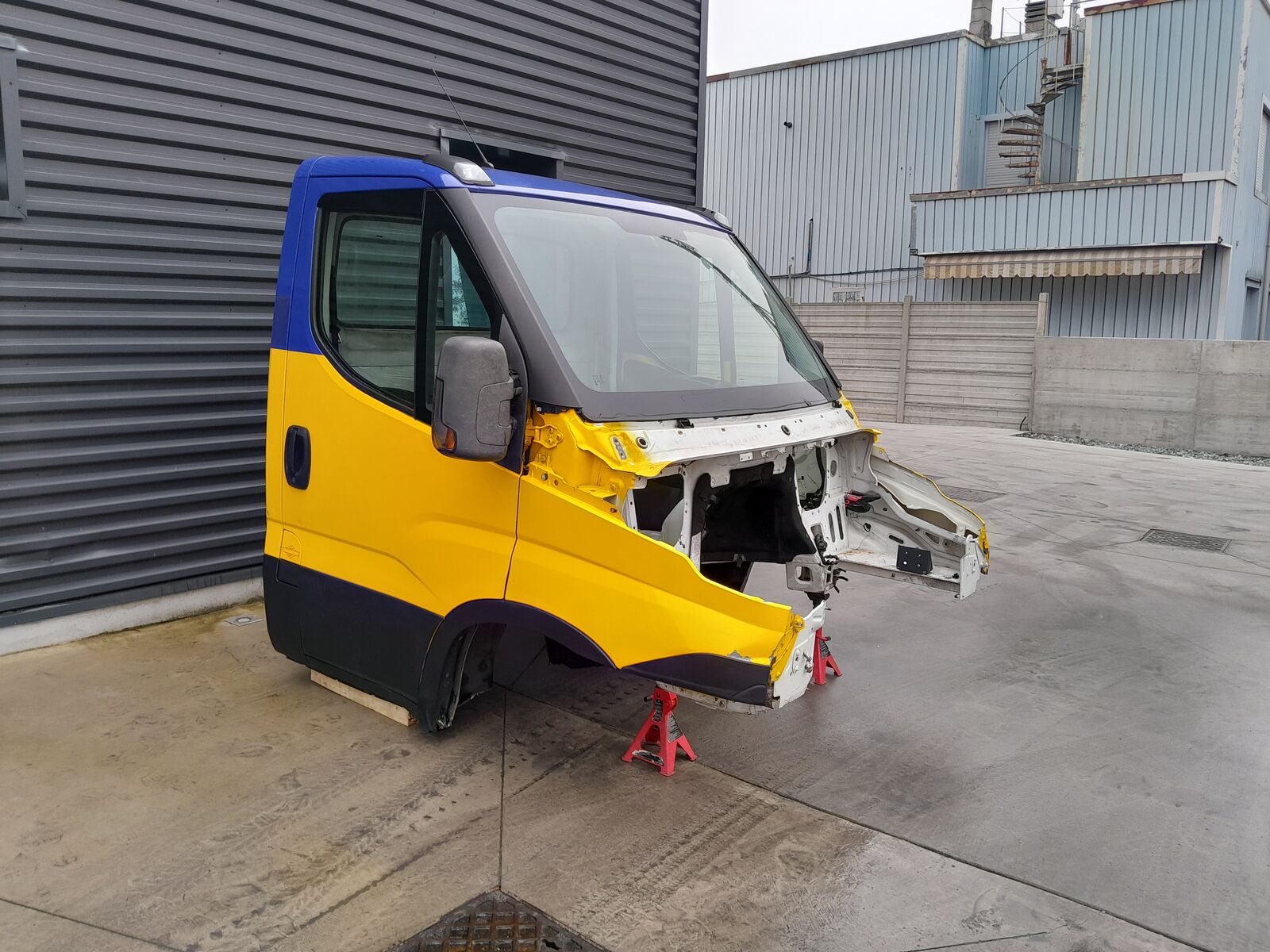 cabina IVECO DAILY EURO 6 2014 -> per commercial vehicle IVECO
