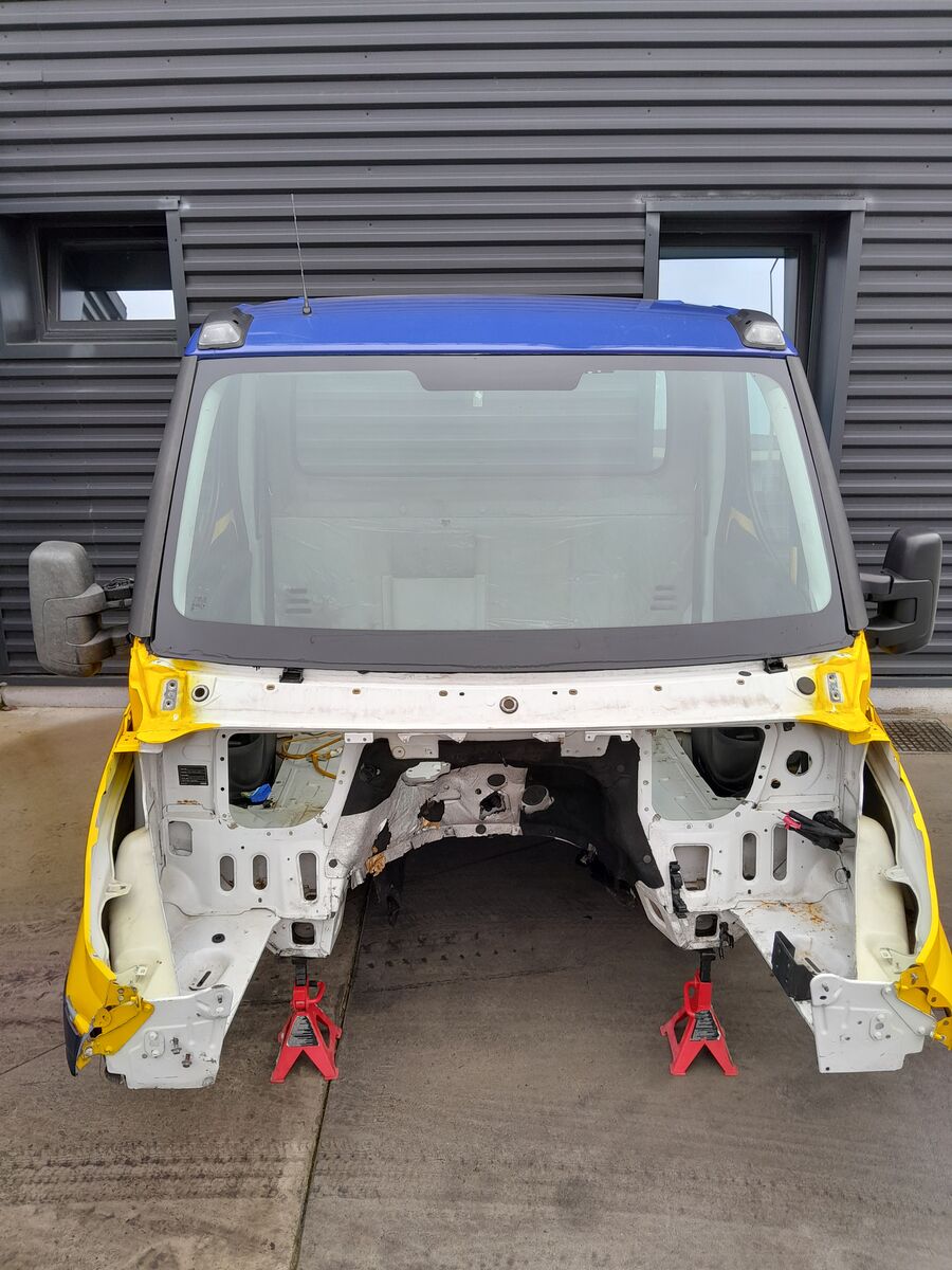 cabina IVECO DAILY EURO 6 2014 -> per commercial vehicle IVECO