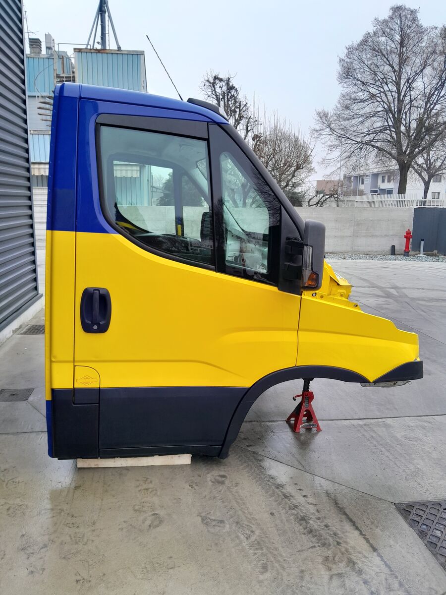cabina IVECO DAILY EURO 6 2014 -> per commercial vehicle IVECO