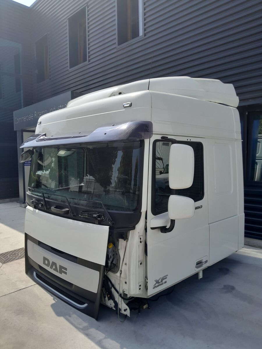 cabina per camion DAF XF106