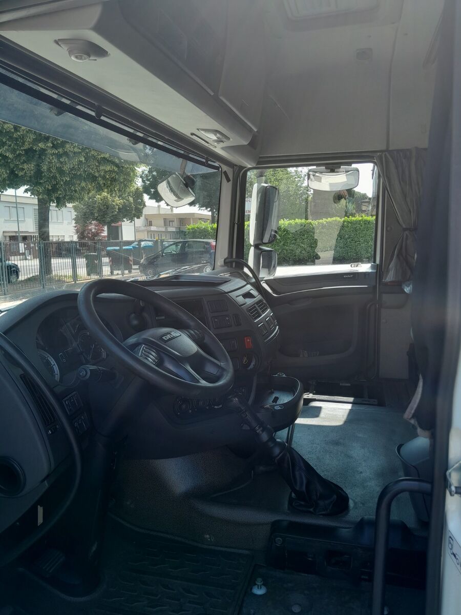 cabina per camion DAF XF106
