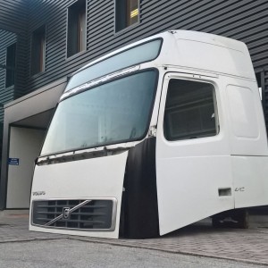 cabina VOLVO FH - Euro 4 per camion VOLVO FH L2 H2 GLOBETROTTER