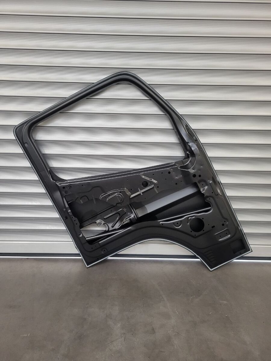 porta MITSUBISHI CANTER " S " LH SIDE 2004 -> per commercial vehicle MITSUBISHI