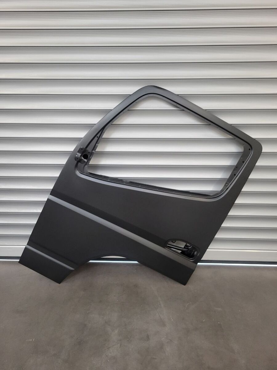porta MITSUBISHI FUSO " S " LH SIDE 2014 - 2021 per commercial vehicle Mitsubishi Fuso