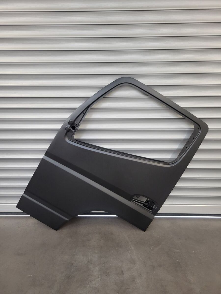 porta MITSUBISHI FUSO " C " LH SIDE 2014 - 2021 per commercial vehicle Mitsubishi Fuso