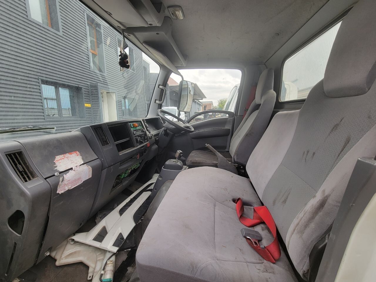 cabina ISUZU RHD 1815mm NARROW / STRETTA per commercial vehicle ISUZU NLR - L - L35