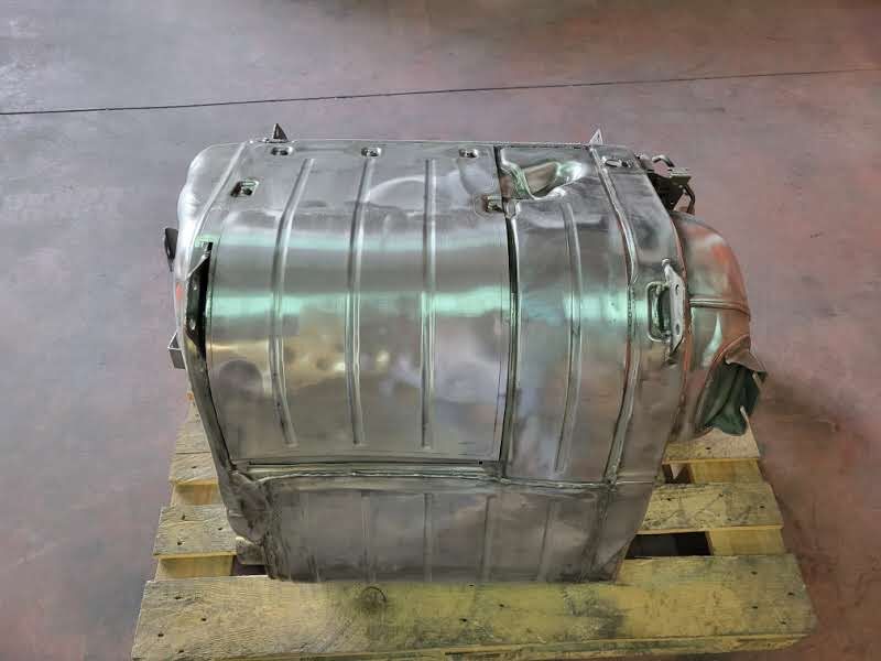 catalytic converter per camion MERCEDES-BENZ Euro 6